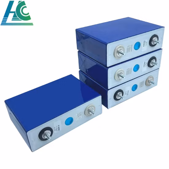 Cella batteria prismatica agli ioni di litio da 3,2 V 100 Ah LiFePO4 per sistemi di accumulo di energia, veicoli elettrici, telecomunicazioni, navi, camion, carrelli elevatori